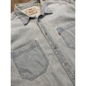 Mens Vintage Size Large Light Wash Levi Red Tab Denim Button Down Jean Shirt